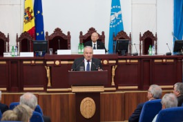 Moldovan president says article 13 change is Parliament's political, legal correctness act