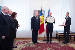 Moldovan president receives distinction awarded by Romanian state