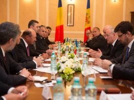 President Nicolae Timofti had a meeting with the Romanian President, Traian Basescu