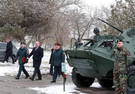 Igor Dodon a participat la aniversarea a 26-a de la formarea Brigăzii 3 Infanterie Motorizată „Dacia” a Armatei Naționale