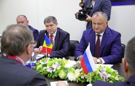 Igor Dodon met with the acting Governor of the Omsk Region Alexander Burkov