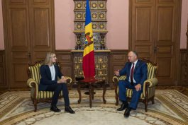 Igor Dodon a conferit sportivei Tatiana Salcuțan Diploma de Onoare a Președintelui RM