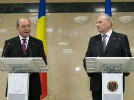 Președintele Nicolae Timofti a avut o întrevedere cu președintele României, Traian Băsescu