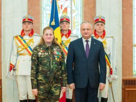 Șeful statului a conferit Crucea comemorativă „Participant la acțiunile de luptă din Afganistan (1979-1989)” unui grup de veterani