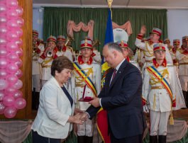 Igor Dodon a participat la aniversarea a 75-a de la înființarea Liceului Teoretic “Nicolae Gogol”