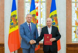 Igor Dodon a înmînat distincții de stat unui grup de sportivi și antrenori