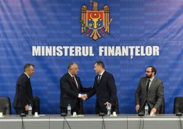 Igor Dodon i-a prezenentat pe noul prim-ministru, ministrul Afacerilor Interne, ministrul Finanţelor și ministrul Apărării angajaților instituțiilor de resort