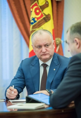 Igor Dodon, Zinaida Grecianîi și Ion Chicu au desfășurat ședința săptămînală