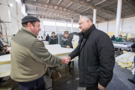 Igor Dodon s-a familiarizat cu activitatea a două întreprinderi private din satul Coșnița