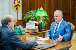 Igor Dodon a avut o întrevedere de lucru cu Oleg Vasnețov