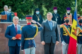 Нead of state decorated National Army contingent that participated in military parade in Moscow 