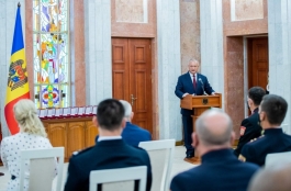 Igor Dodon a înmânat înalte distincții de stat unui grup de cetățeni