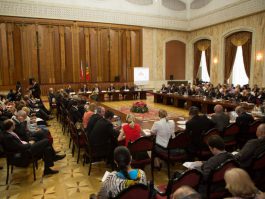  Moldovan, Czech presidents attend business forum