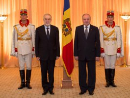 Moldovan president receives accreditation letters of two new envoys