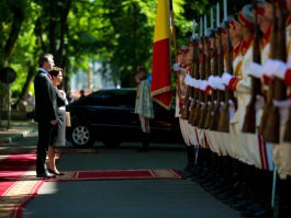 Moldovan president receives accreditation letters of two new envoys