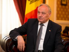 Moldovan president receives accreditation letters of two new envoys