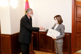 Președintele Republicii Moldova, Maia Sandu, s-a întâlnit astăzi cu ES Sándor Szabó, Ambasadorul Ungariei