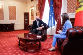 Președintele Maia Sandu s-a întâlnit cu Președintele Consiliului European, Charles Michel