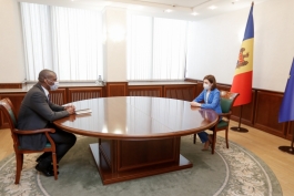 Președintele Maia Sandu a discutat cu Ambasadorul SUA despre situația politică și cea sanitară din țară 