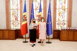 Președintele Maia Sandu: „Republica Moldova are artiști talentați și prolifici, adevărați ambasadori ai valorilor și tradițiilor noastre”