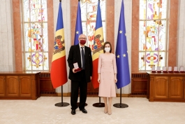 Președintele Maia Sandu: „Republica Moldova are artiști talentați și prolifici, adevărați ambasadori ai valorilor și tradițiilor noastre”