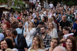 Președinta Maia Sandu a participat la deschiderea Festivalului de muzică clasică în aer liber „DescOperă”