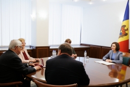 President Maia Sandu awarded the Order of Honour to Czech translator Jiří Našinec