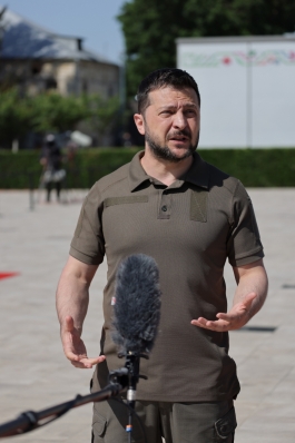 Șefa statului a discutat cu omologul său ucrainean, Volodymyr Zelenskyy, venit la summitul Comunității Politice Europene