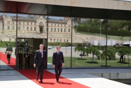 President Maia Sandu, at the summit of the European Political Community: "I was happy to see the President of France, Emmanuel Macron, in Moldova again"