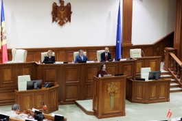 Președinta Maia Sandu a venit cu o adresare în Parlament, unde a avut loc Reuniunea președinților Comisiilor pentru afaceri ale UE și ai Comisiilor pentru afaceri externe din țările UE 