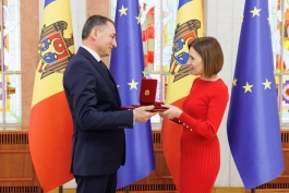 Președinta Maia Sandu s-a întâlnit cu ambasadorul Republicii Azerbaidjan la Chișinău, E.S. Gudsi Osmanov