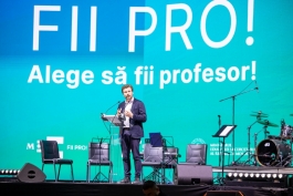 „Fii PRO! Alege să fii profesor!” - este îndemnul autorităților pentru elevii care absolvesc în acest an liceul