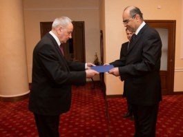 Moldovan president receives accreditation letters from three ambassadors