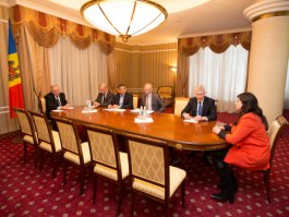 Moldovan president appoints three judges