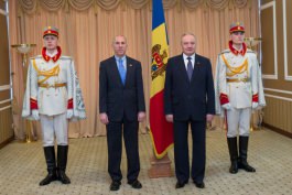 Moldovan president receives accreditation letters from U.S. Ambassador