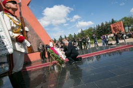 President Nicolae Timofti attends actions dedicated to 70th anniversary of end of World War II